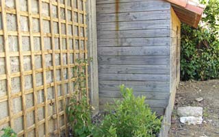 Crosillons en bois poser sur un mur